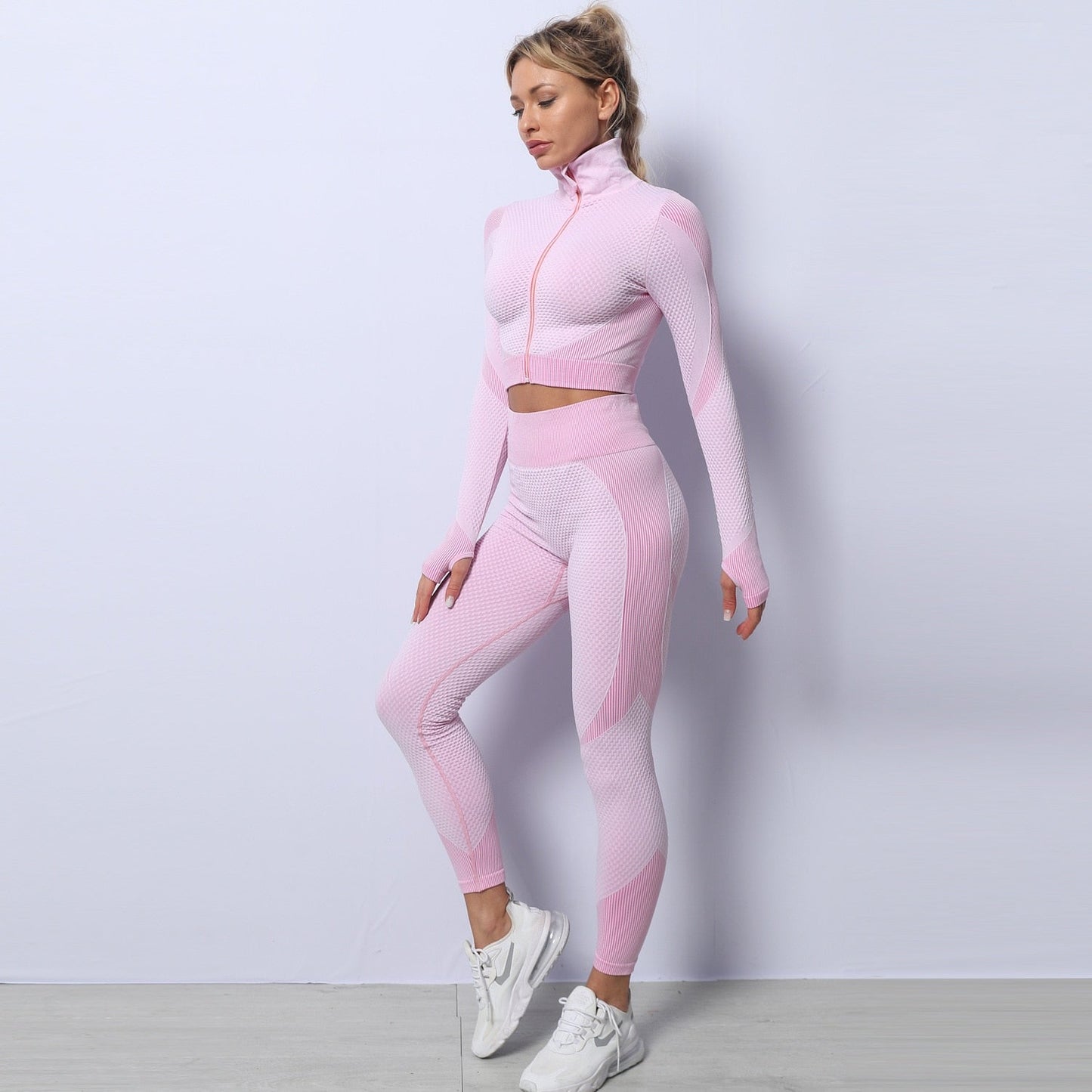 React MOMENTUM Zip Crop - Baby Pink