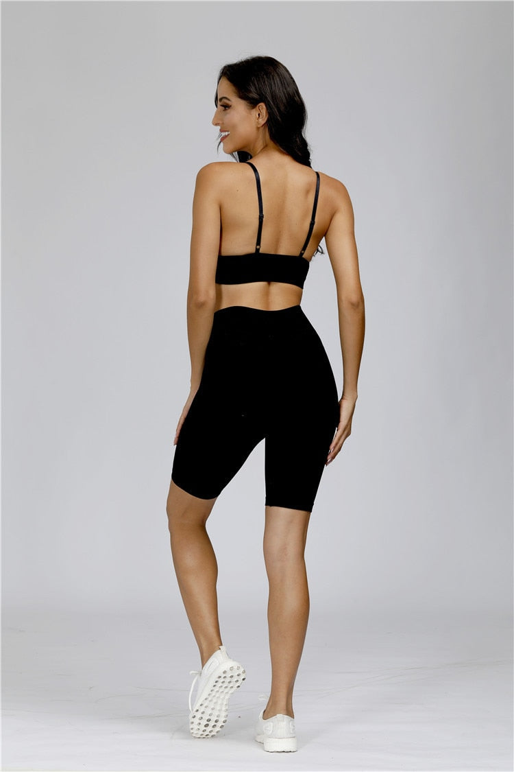 React SIGNATURE Sports Bra - Black