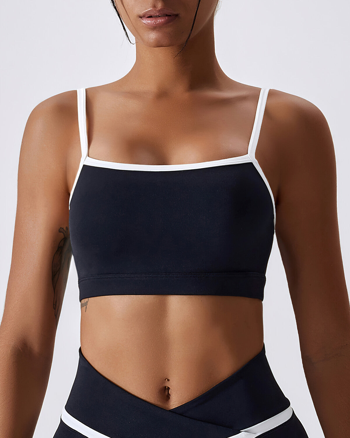 React Lisa Sports Bra - Black