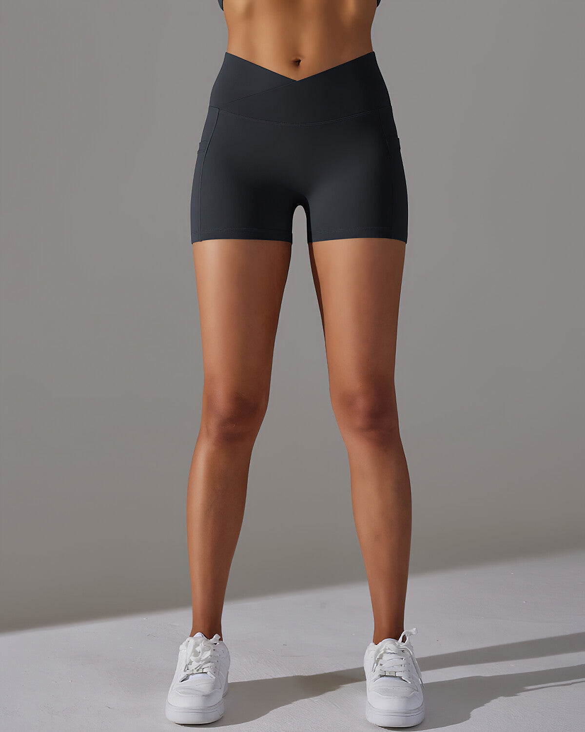 Selene Seamless Pocket Shorts - Black