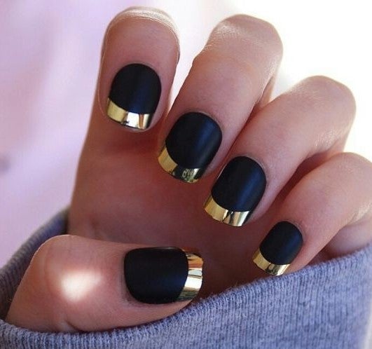 Press On Nails Black And Gold French Matte Round Nail Kit