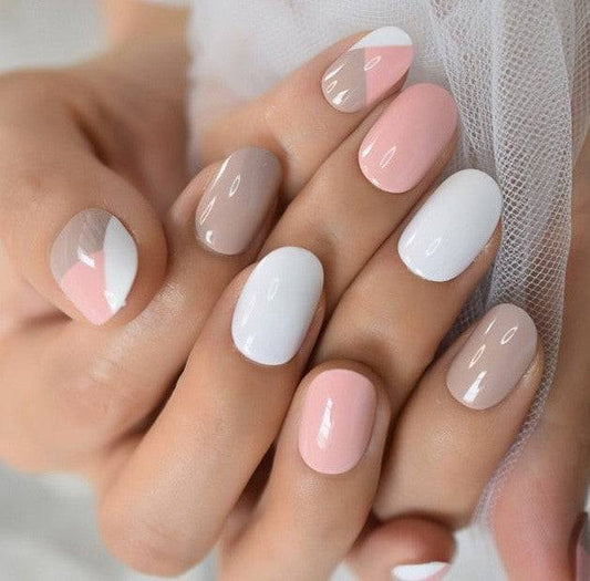 Press On Nails Pink And White Glossy Oval Geometric Nail Kit