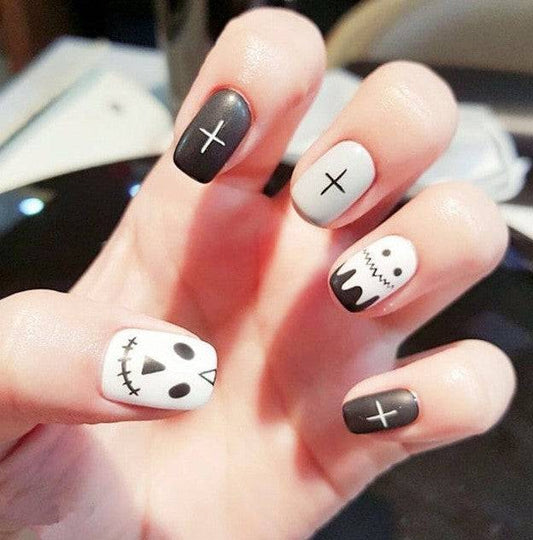 Press On Nails White And Black Matte Square Halloween Nail Kit