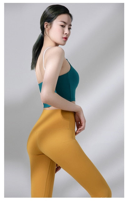 React LUXE Max Support 3/4 Legging - Gold