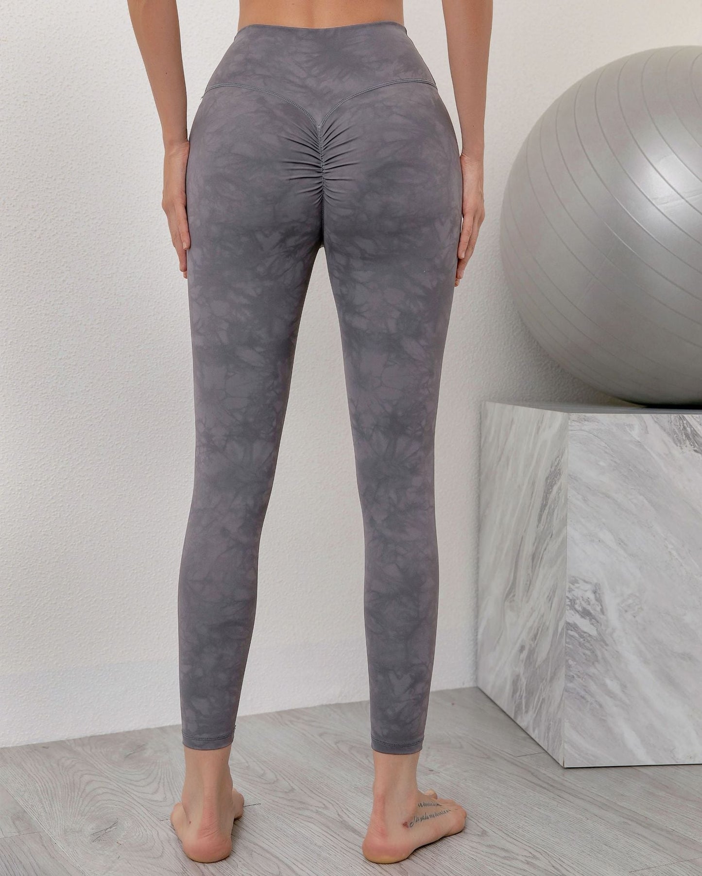React LUXE FLEX Scrunch Legging - Dark Grey