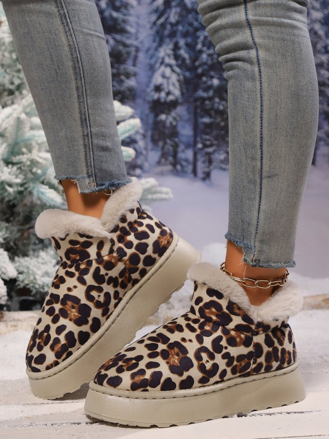 Thermal Leopard Round Toe Platform Boots