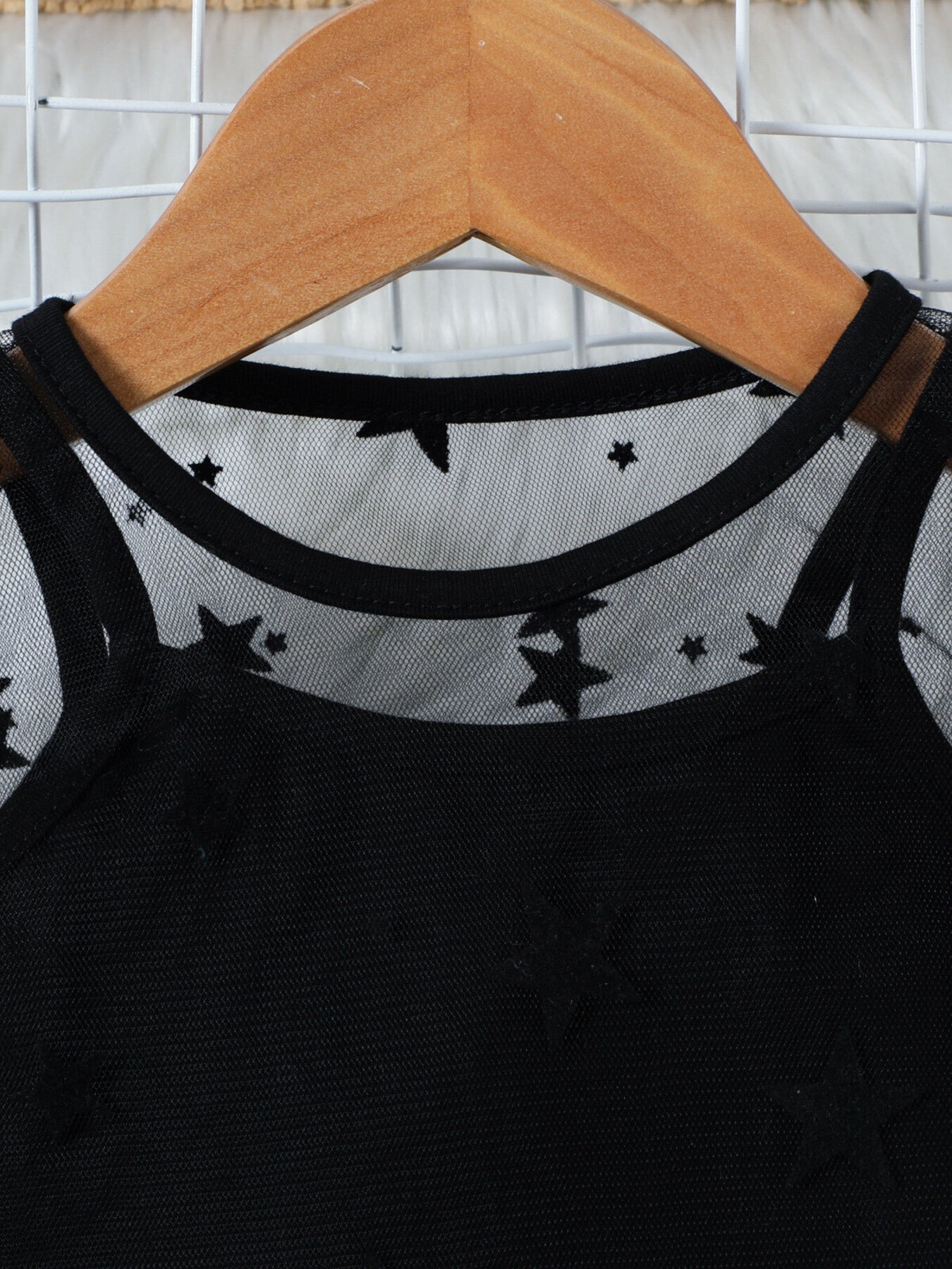 b06e5d9617d04da7a68d5edff2a12556-Max