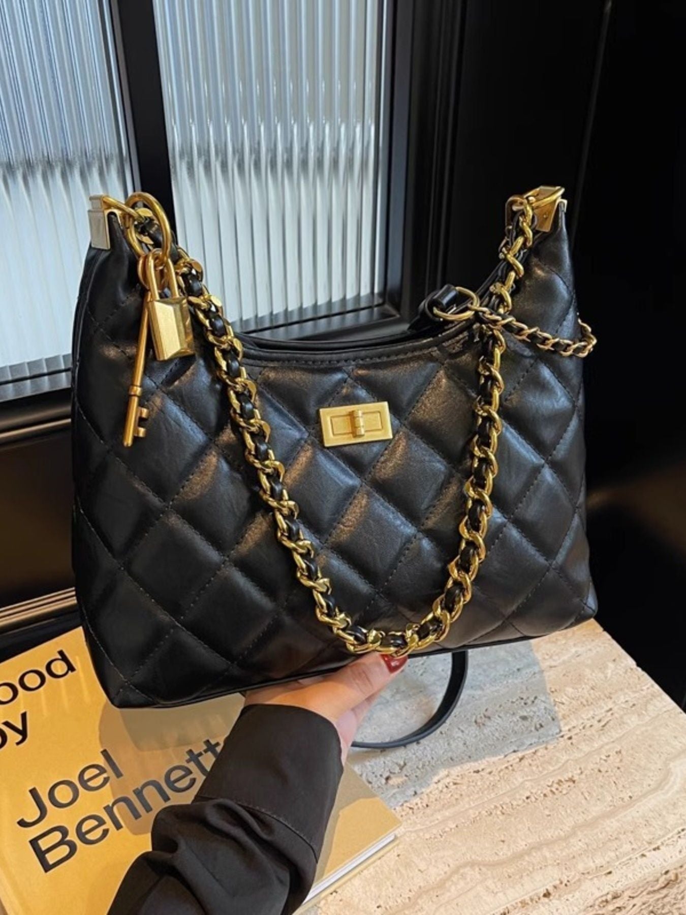 c992f33f-d695-43a8-88f3-8a95c99f10ca-Max