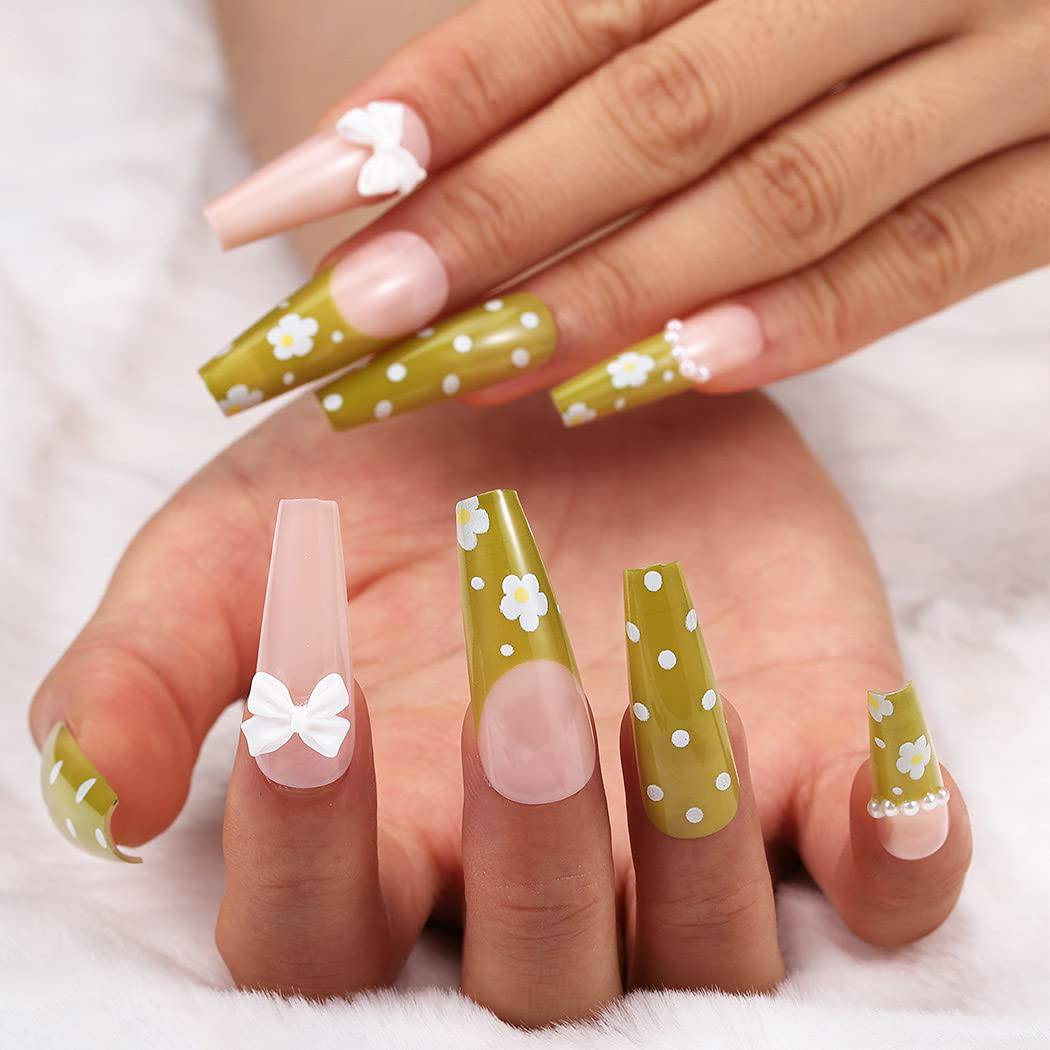 Press On Nails Green French Glossy Flower Coffin Polka Dot Nail Kit