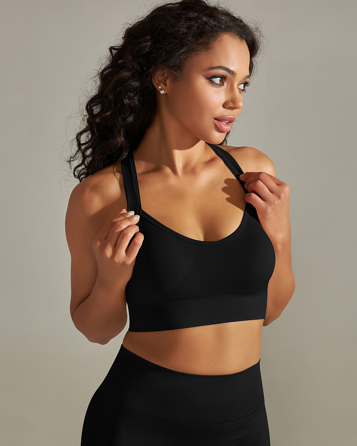 Cleo Crossback Sports Bra - Black