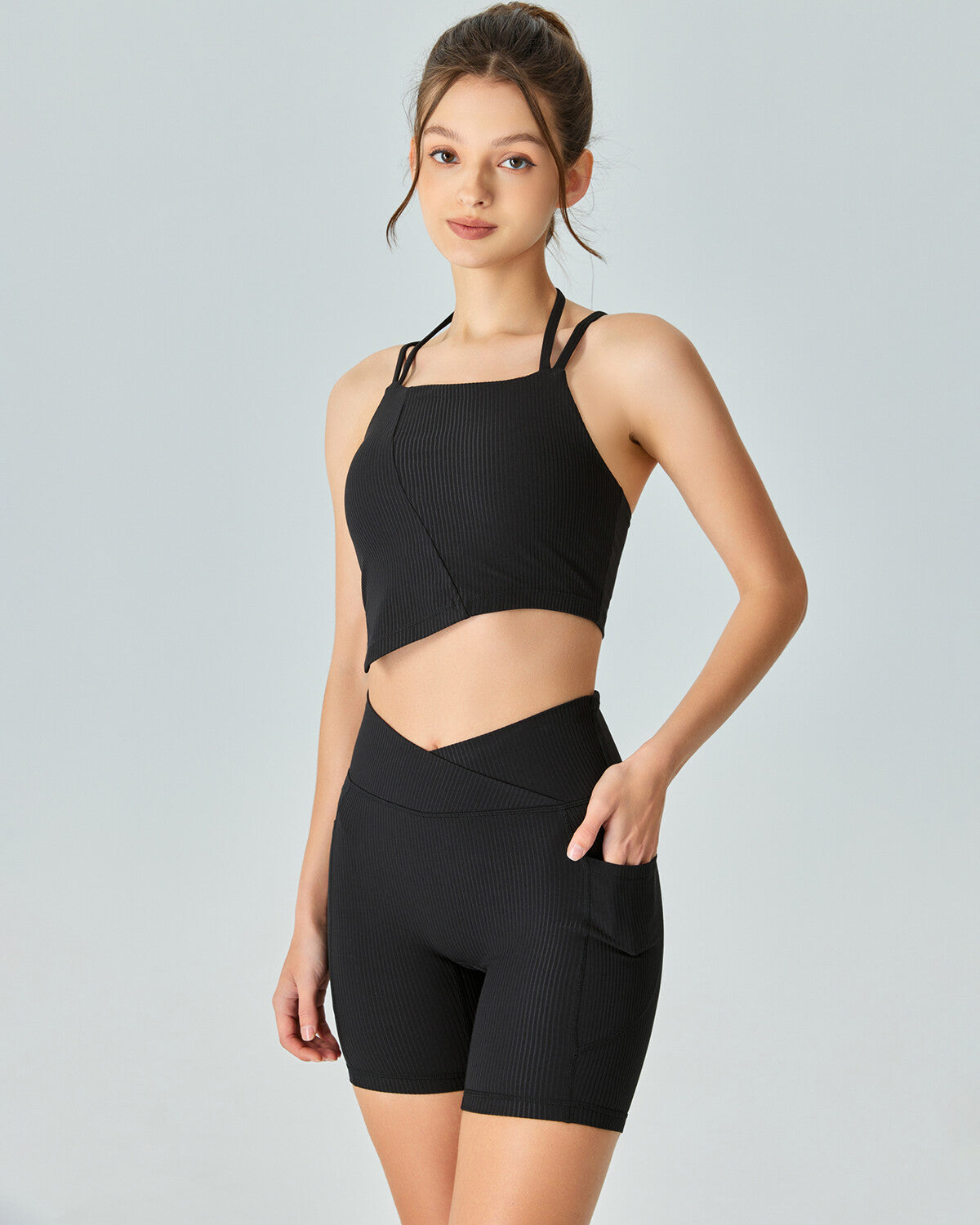 Ivy Seamless Pocket Shorts - Black