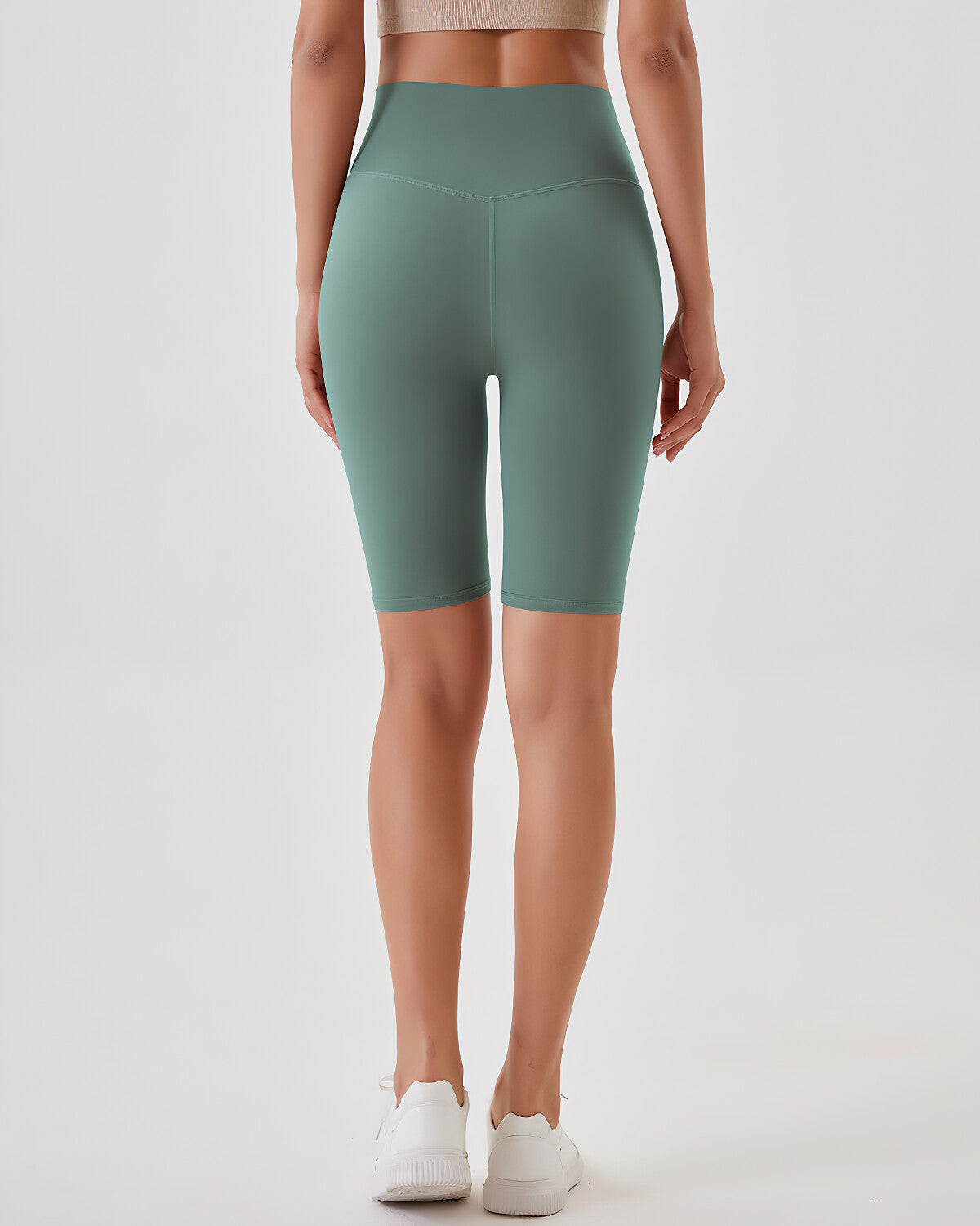 Lara Seamless Biker Shorts - Sage Green