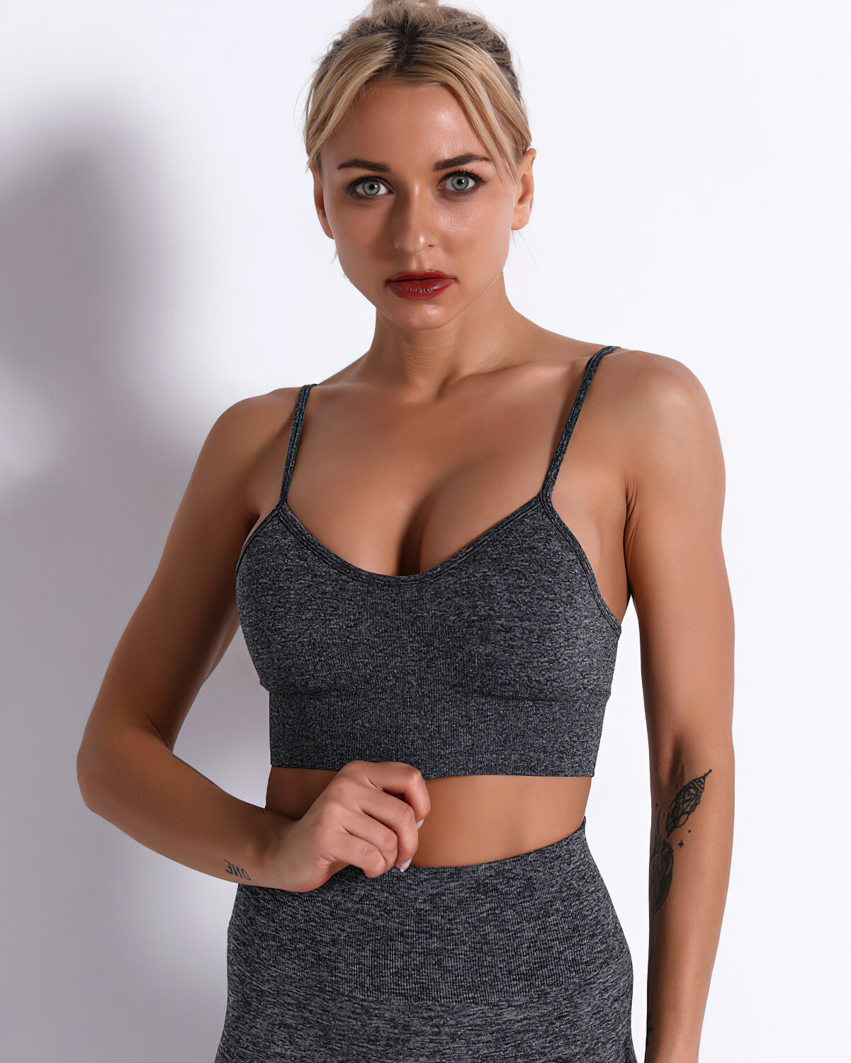 Mikaela Sports Bra - Grey