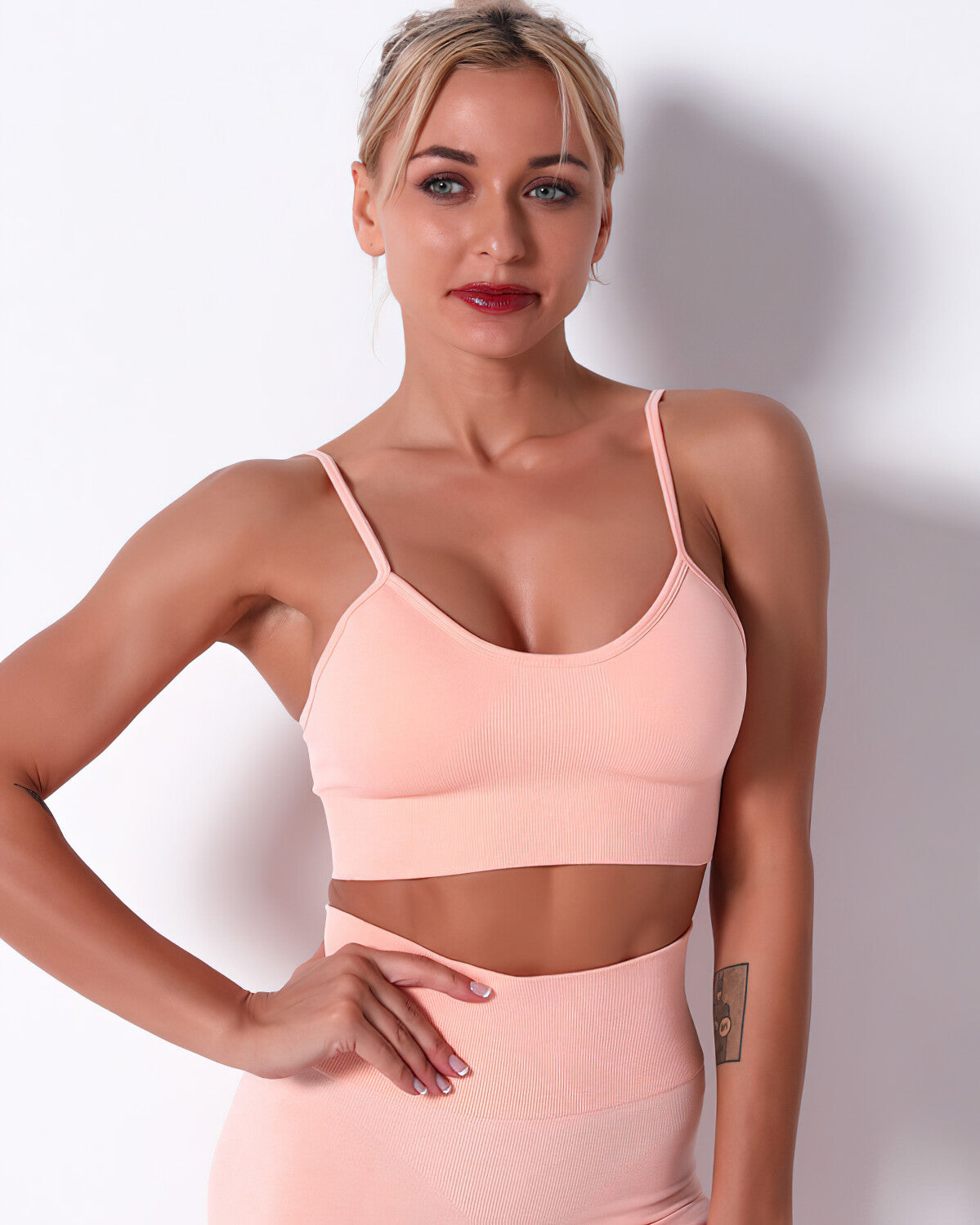 Mikaela Sports Bra - Peach