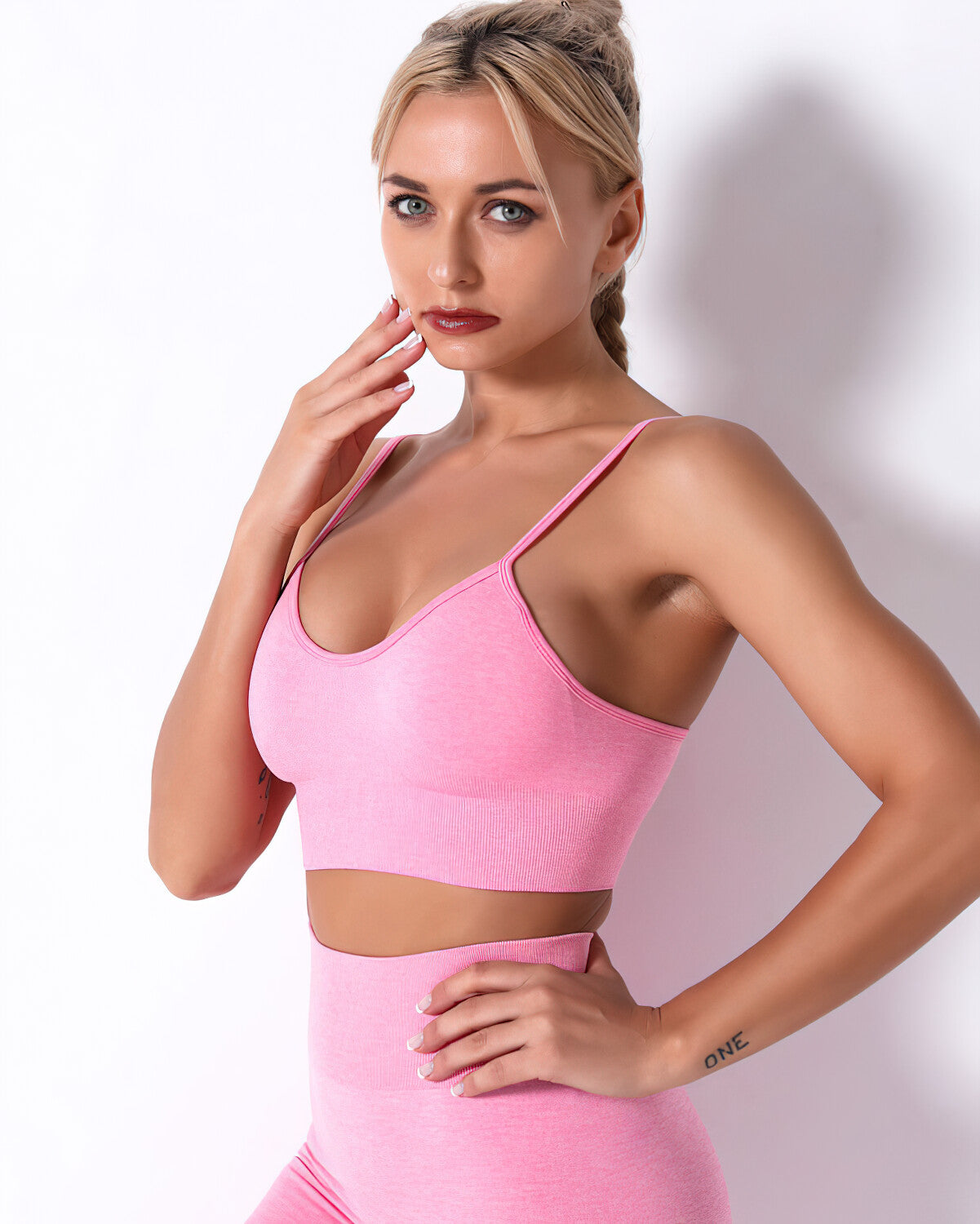 Mikaela Sports Bra - Pink