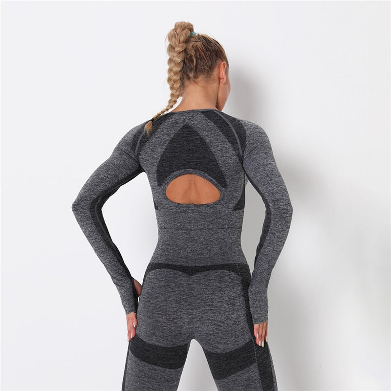 React LUXE Seamless Sleeve Sports Crop - Dark Grey