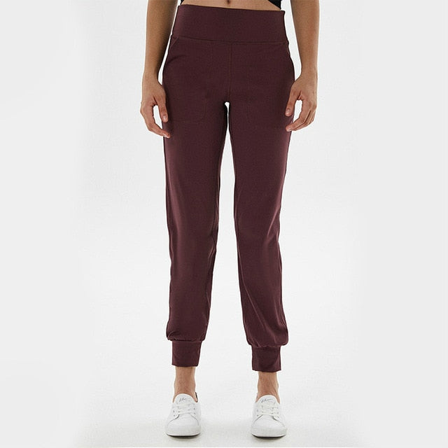 React Squatproof Fitness Jogger - Dark Red