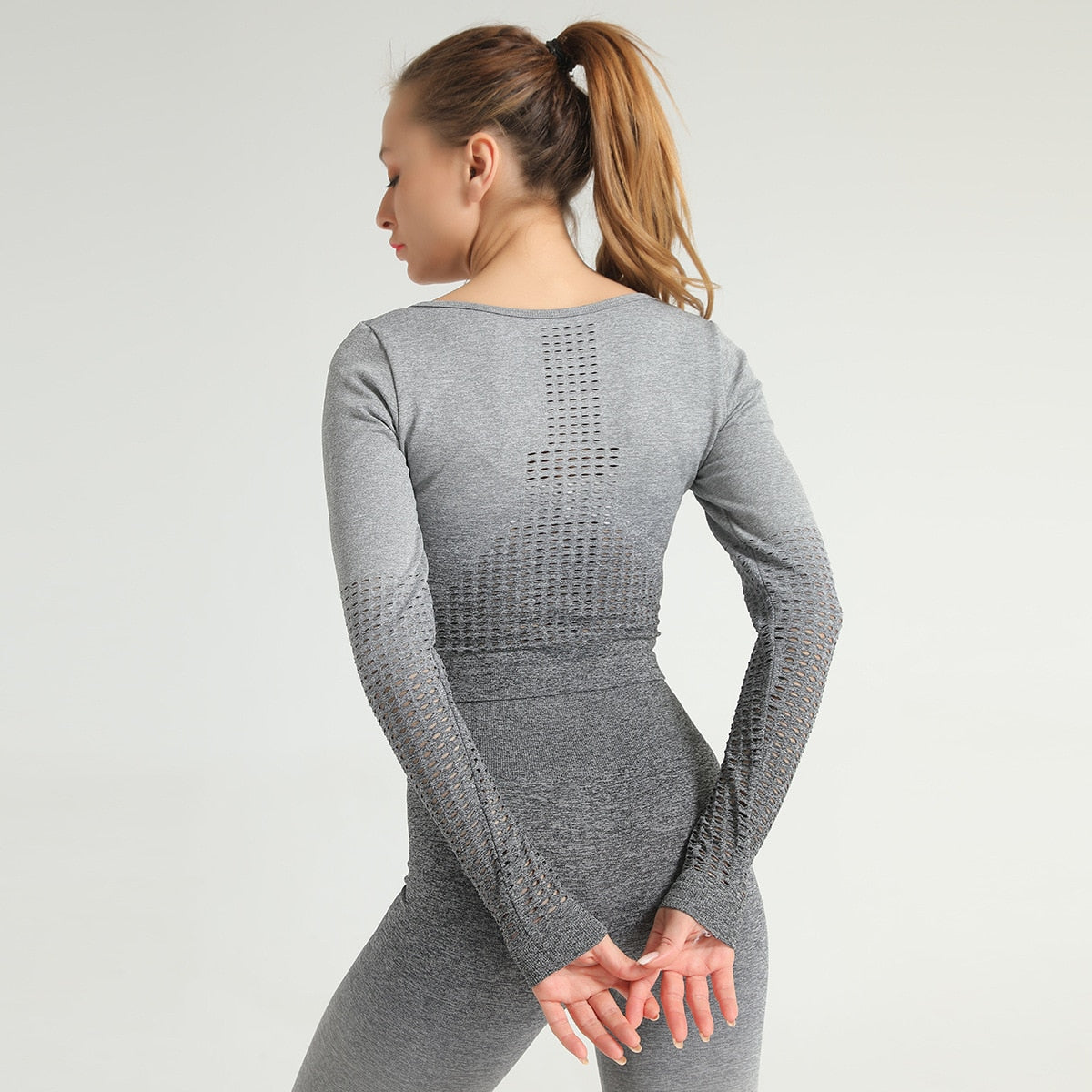 React Seamless Ombre Sleeved Crop - Grey