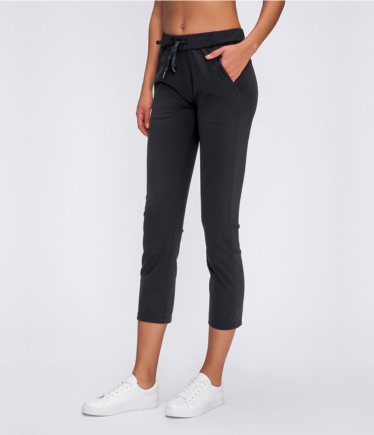 React PREMIUM Cropped 3/4 Sports Jogger - Black