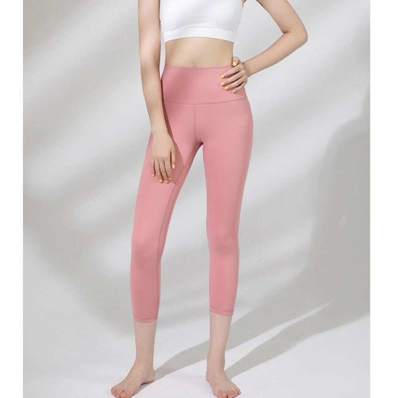 React LUXE Max Support 3/4 Legging - Pink