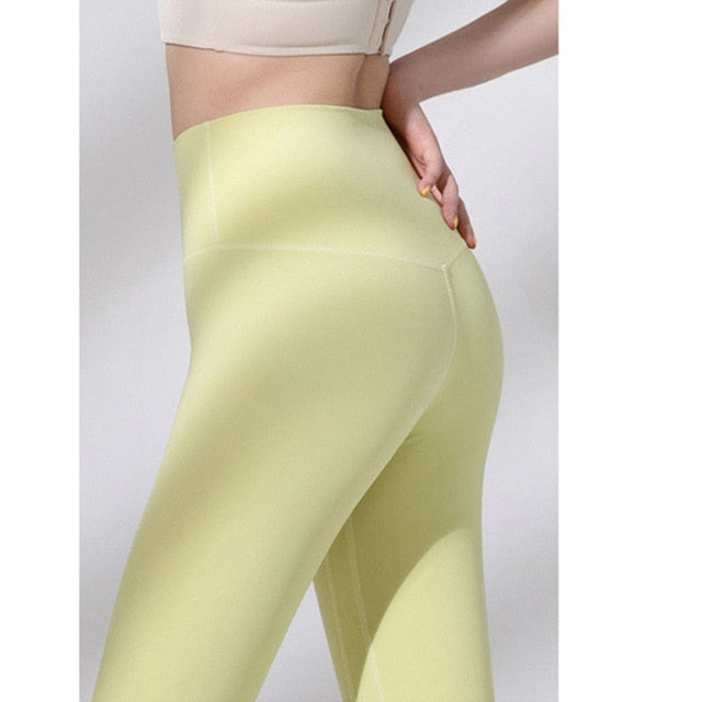 React LUXE Max Support 3/4 Legging - Light Yellow