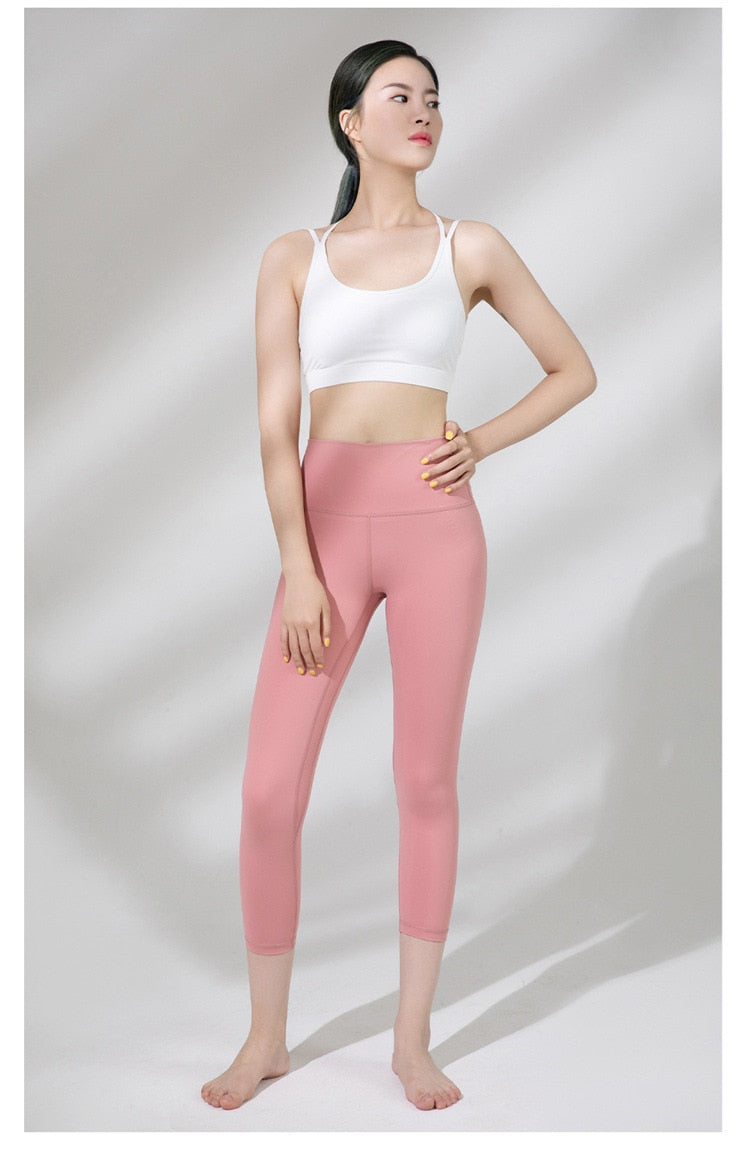 React LUXE Max Support 3/4 Legging - Pink