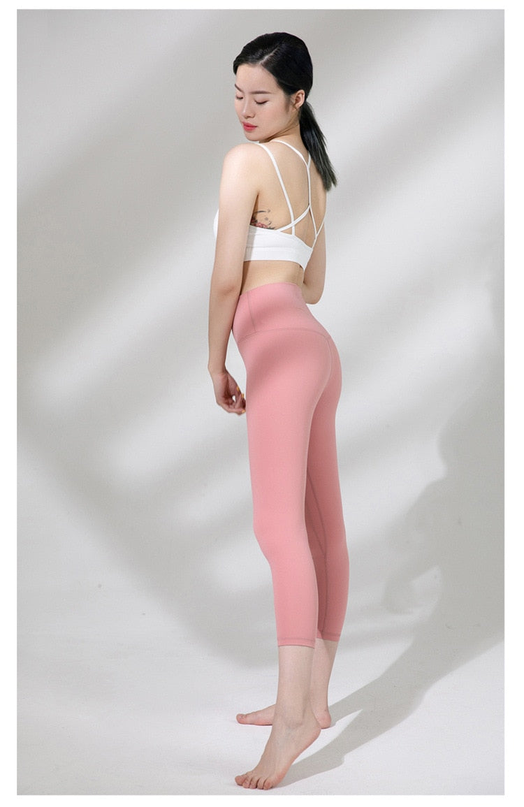 React LUXE Max Support 3/4 Legging - Pink