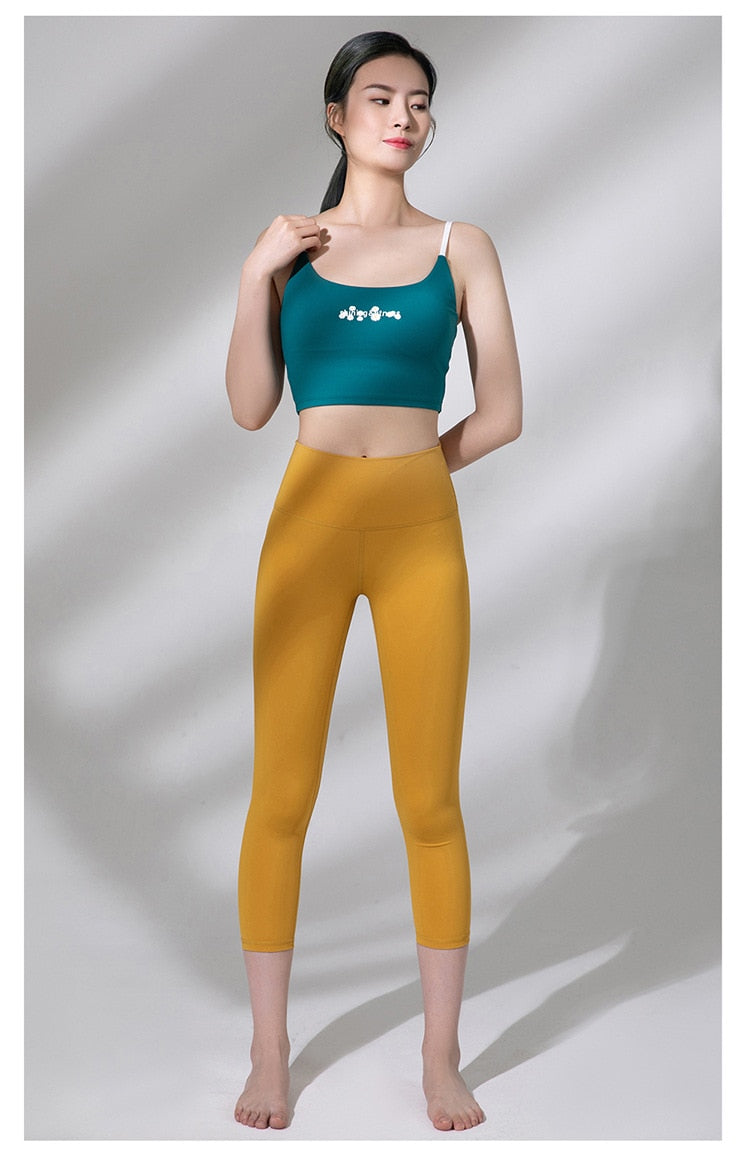 React LUXE Max Support 3/4 Legging - Gold