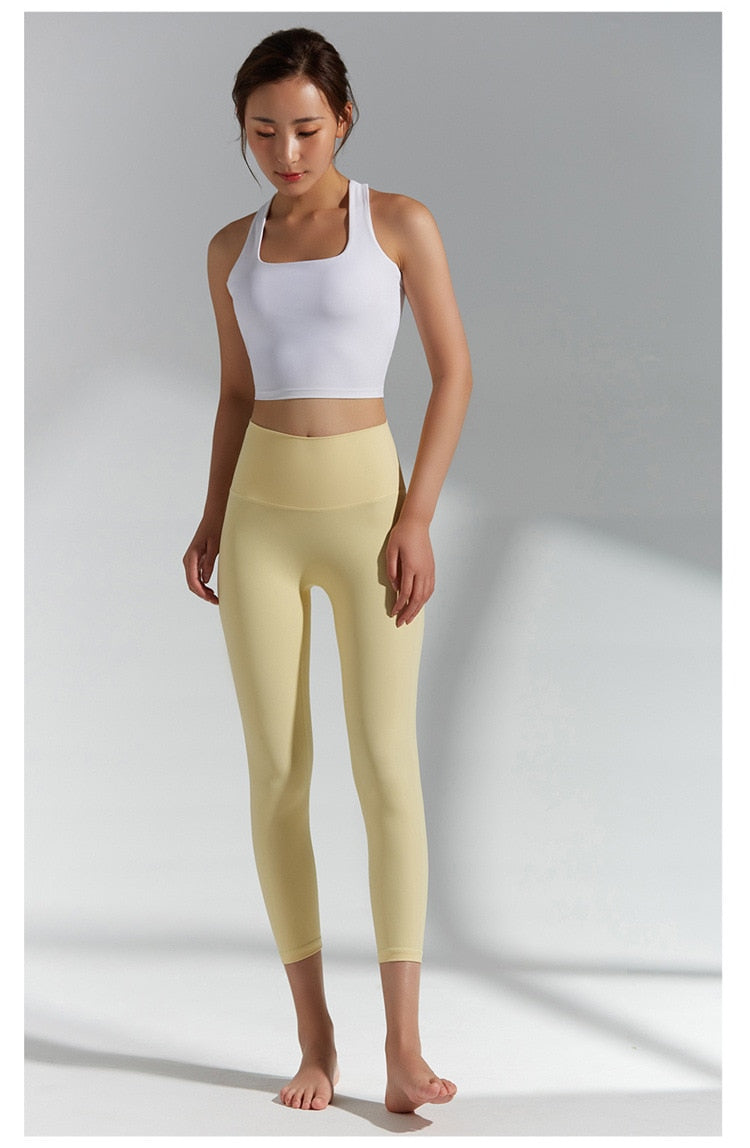 React LUXE LIVE Sports Crop - White