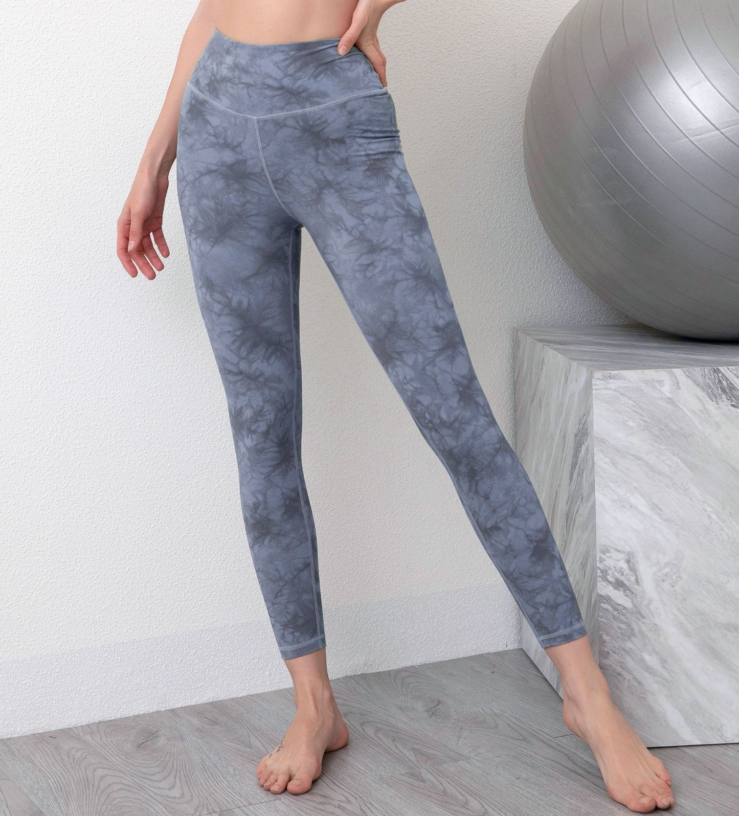 React LUXE FLEX Scrunch Legging - Blue