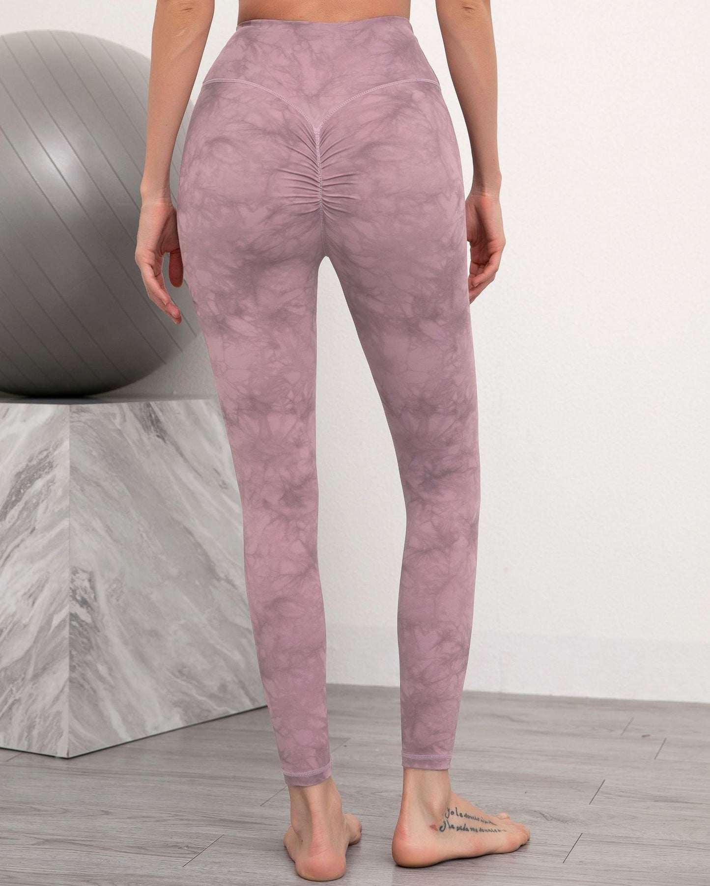 React LUXE FLEX Scrunch Legging - Pink