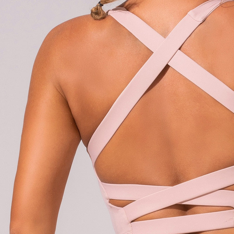 React LUXE Sports Crop - Baby Pink